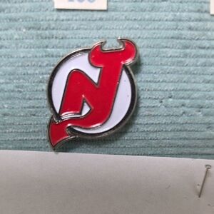 New Jersey Devils NHL Hockey Pin